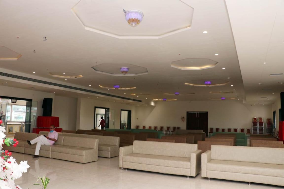 Hotel Savitri Signature Narsinghpur Exterior photo